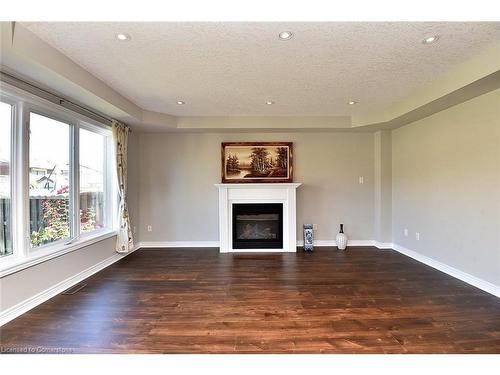 310 Brigadoon Drive, Hamilton, ON - Indoor Photo Showing Living Room With Fireplace