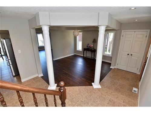 310 Brigadoon Drive, Hamilton, ON - Indoor Photo Showing Other Room