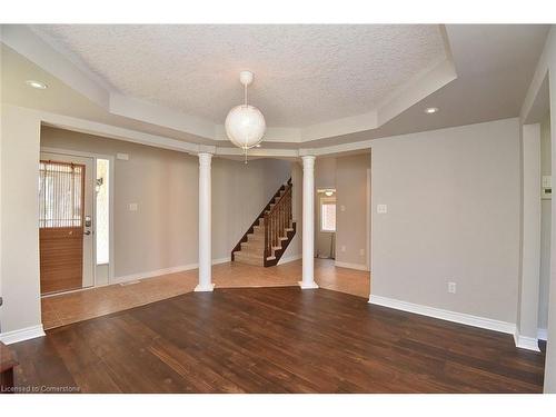 310 Brigadoon Drive, Hamilton, ON - Indoor Photo Showing Other Room