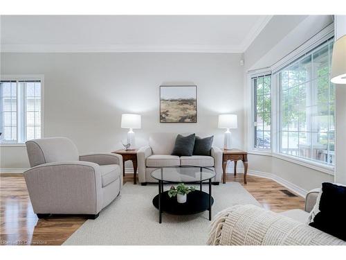 42-4 Tuscany Lane, Brampton, ON - Indoor Photo Showing Living Room