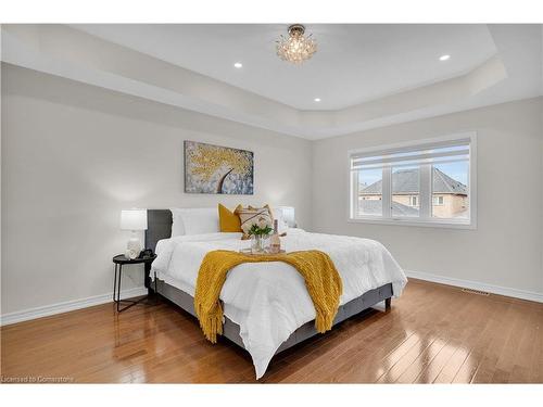 3079 Neyagawa Boulevard, Oakville, ON - Indoor Photo Showing Bedroom