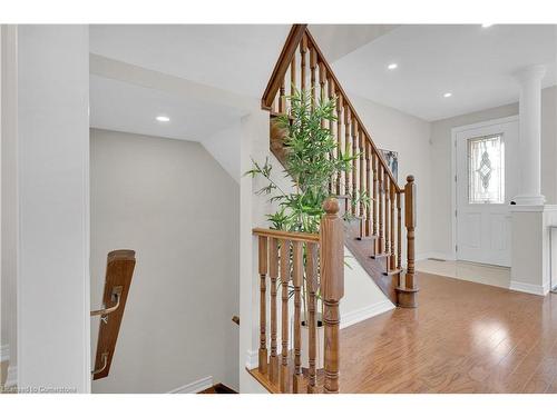 3079 Neyagawa Boulevard, Oakville, ON - Indoor Photo Showing Other Room