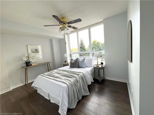 209-4640 Kimbermount Avenue, Mississauga, ON - Indoor Photo Showing Bedroom