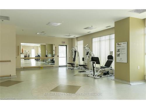 209-4640 Kimbermount Avenue, Mississauga, ON - Indoor Photo Showing Gym Room