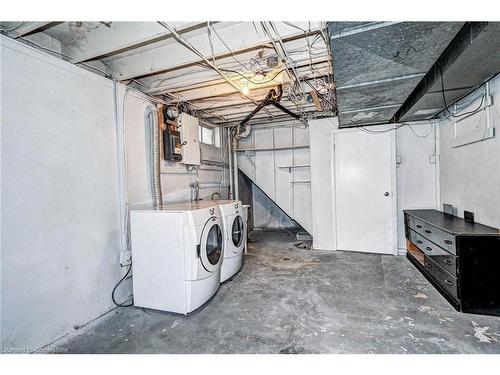 234 Erb Street E, Waterloo, ON - Indoor Photo Showing Laundry Room