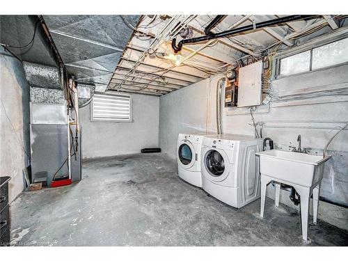 234 Erb Street E, Waterloo, ON - Indoor Photo Showing Laundry Room