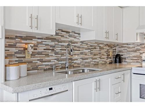 23-5230 Glen Erin Drive, Mississauga, ON - Indoor Photo Showing Kitchen With Double Sink