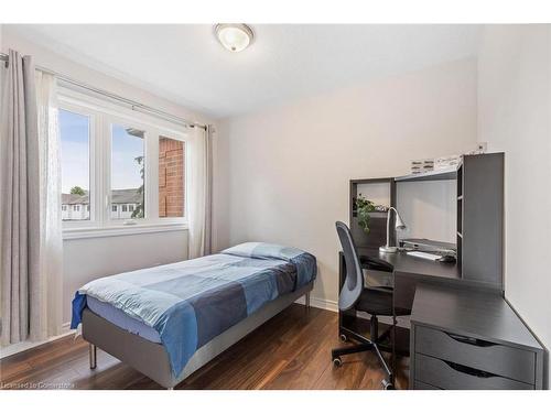 23-5230 Glen Erin Drive, Mississauga, ON - Indoor Photo Showing Bedroom