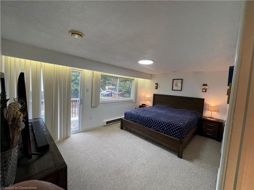 268 Manchester Road, Kitchener, ON - Indoor Photo Showing Bedroom