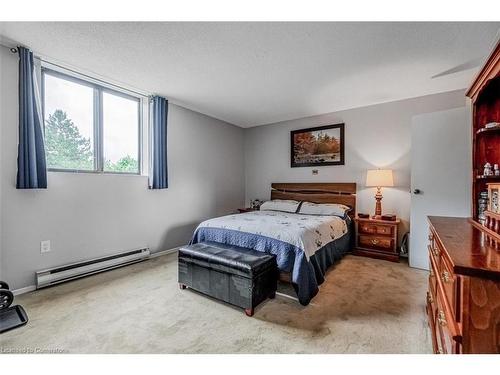 307-93 Westwood Road, Guelph, ON - Indoor Photo Showing Bedroom