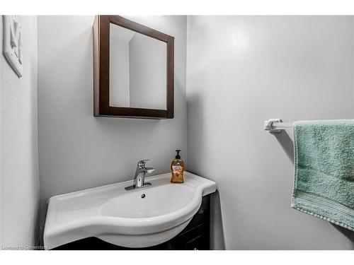 307-93 Westwood Road, Guelph, ON - Indoor Photo Showing Bathroom