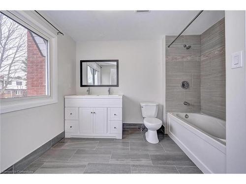 84 Heiman Street, Kitchener, ON - Indoor Photo Showing Bathroom