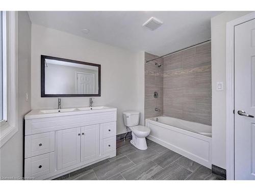 84 Heiman Street, Kitchener, ON - Indoor Photo Showing Bathroom