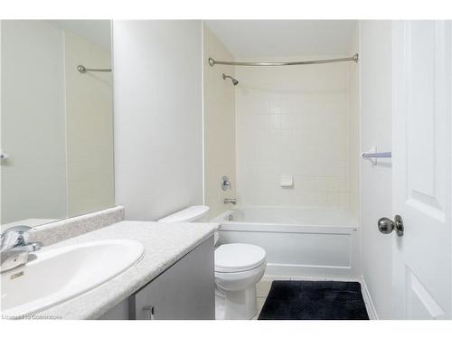 8724 Dogwood Crescent, Niagara Falls, ON - Indoor Photo Showing Bathroom