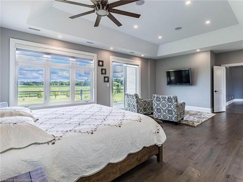 63 Poplar Street, Ancaster, ON - Indoor Photo Showing Bedroom