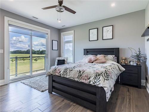 63 Poplar Street, Ancaster, ON - Indoor Photo Showing Bedroom