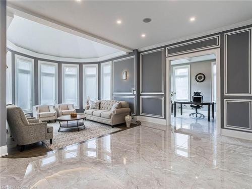 63 Poplar Street, Ancaster, ON - Indoor Photo Showing Living Room