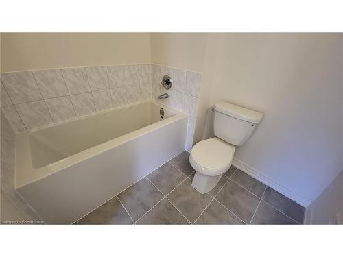 47 Gledhill Crescent, Cambridge, ON - Indoor Photo Showing Bathroom