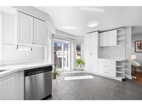 1448 Forest Street, Innisfil, ON - Indoor Photo Showing Kitchen