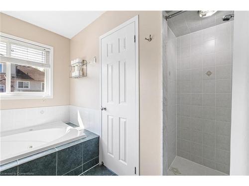 1448 Forest Street, Innisfil, ON - Indoor Photo Showing Bathroom