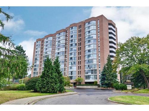 1008-265 Westcourt Place, Waterloo, ON - Outdoor With Facade