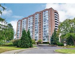 1008-265 Westcourt Place  Waterloo, ON N2L 6E4