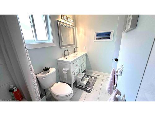 510 Thelma Street, Burlington, ON - Indoor Photo Showing Bathroom