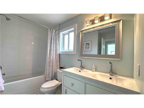 510 Thelma Street, Burlington, ON - Indoor Photo Showing Bathroom