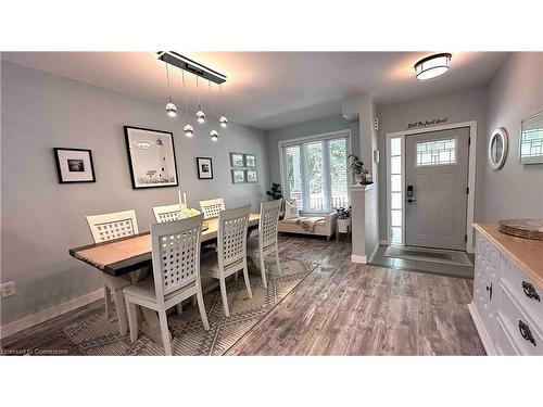 510 Thelma Street, Burlington, ON - Indoor Photo Showing Dining Room