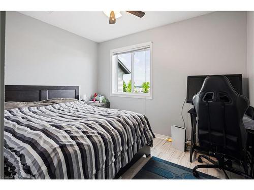 105 Joshua Road, Orangeville, ON - Indoor Photo Showing Bedroom