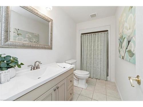 81 Ontario Street, Georgetown, ON - Indoor Photo Showing Bathroom