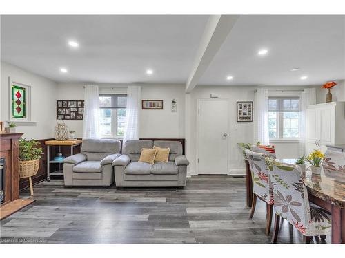 153 Highbury Avenue N, London, ON - Indoor Photo Showing Living Room With Fireplace