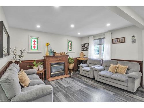 153 Highbury Avenue N, London, ON - Indoor Photo Showing Living Room With Fireplace