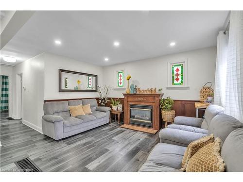 153 Highbury Avenue N, London, ON - Indoor Photo Showing Living Room With Fireplace