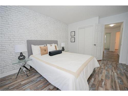 82 Trowbridge Street, Woolwich, ON - Indoor Photo Showing Bedroom