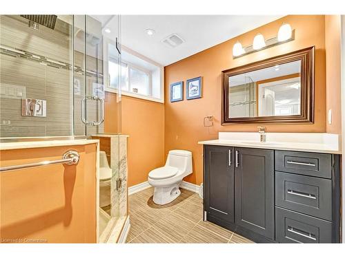 301 Christina Avenue, Hamilton, ON - Indoor Photo Showing Bathroom