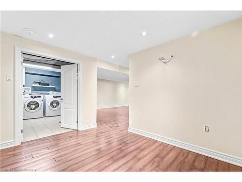 301 Christina Avenue, Hamilton, ON - Indoor