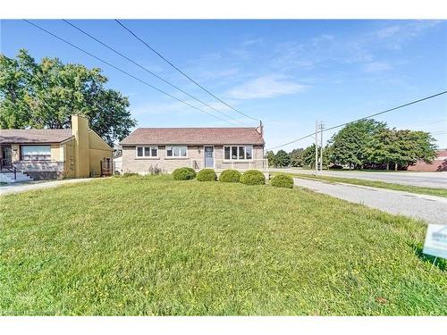 301 Christina Avenue, Hamilton, ON - Outdoor