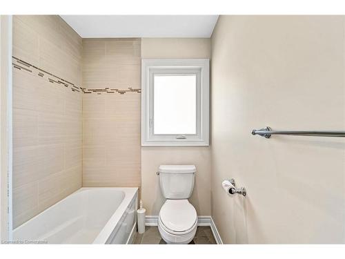 301 Christina Avenue, Hamilton, ON - Indoor Photo Showing Bathroom