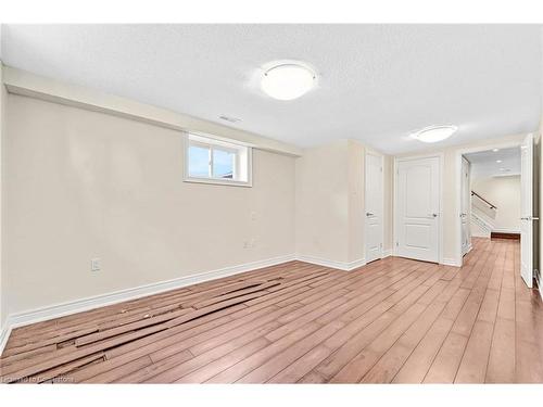 301 Christina Avenue, Hamilton, ON - Indoor Photo Showing Other Room