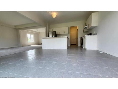 47 Bowman Crescent, Thorold, ON - Indoor Photo Showing Kitchen