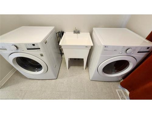 47 Bowman Crescent, Thorold, ON - Indoor Photo Showing Laundry Room