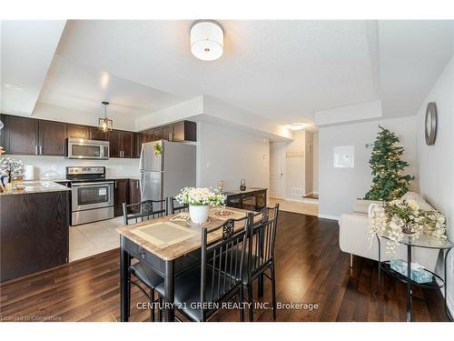 14-2480 Posts Road, Oakville, ON - Indoor Photo Showing Kitchen With Stainless Steel Kitchen