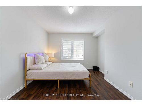 14-2480 Posts Road, Oakville, ON - Indoor Photo Showing Bedroom