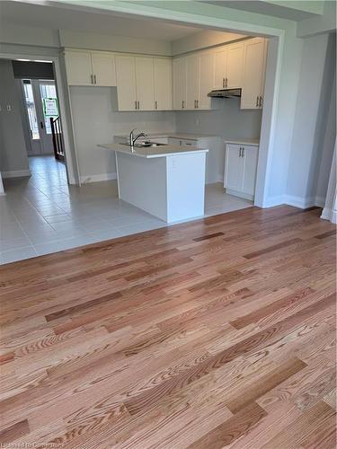 143 Cole Terrace, Woodstock, ON - Indoor Photo Showing Kitchen With Double Sink