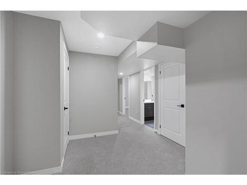 15 Laurent Avenue Avenue, Welland, ON - Indoor Photo Showing Other Room