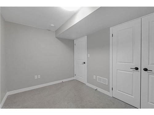 15 Laurent Avenue Avenue, Welland, ON - Indoor Photo Showing Other Room