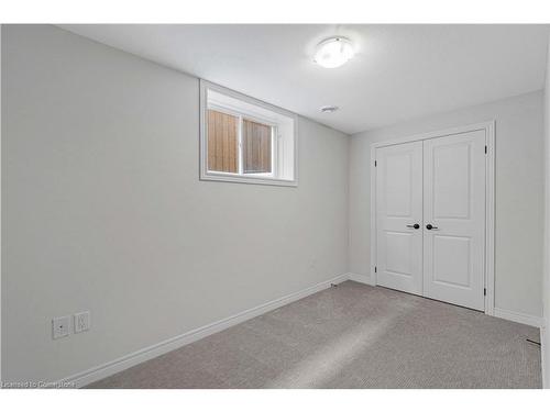 15 Laurent Avenue Avenue, Welland, ON - Indoor Photo Showing Other Room