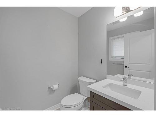 15 Laurent Avenue, Welland, ON - Indoor Photo Showing Bathroom