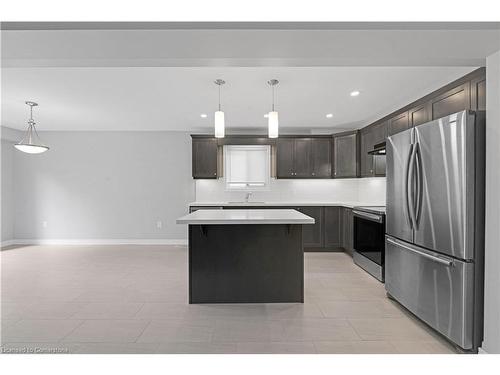 15 Laurent Avenue Avenue, Welland, ON - Indoor Photo Showing Kitchen With Stainless Steel Kitchen With Upgraded Kitchen